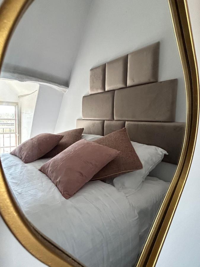 Demeure Du Vallon - Chambres D'Hotes De Charme Azerat Εξωτερικό φωτογραφία