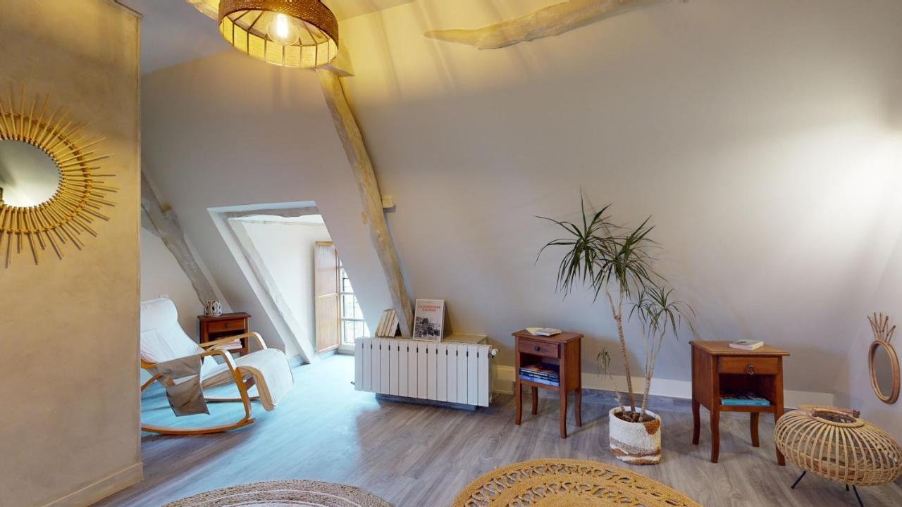 Demeure Du Vallon - Chambres D'Hotes De Charme Azerat Εξωτερικό φωτογραφία