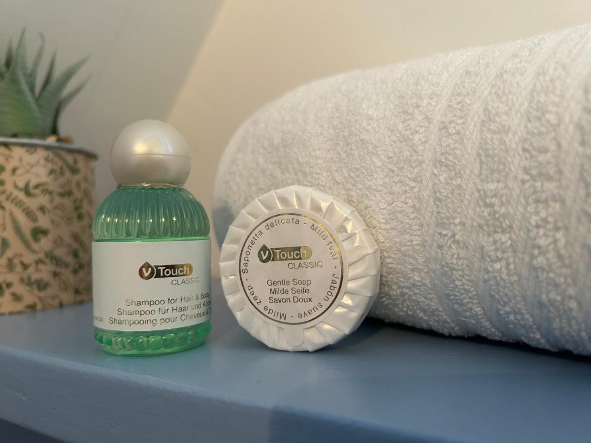 Demeure Du Vallon - Chambres D'Hotes De Charme Azerat Εξωτερικό φωτογραφία
