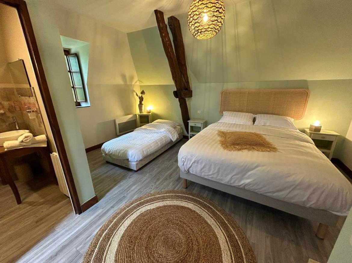 Demeure Du Vallon - Chambres D'Hotes De Charme Azerat Εξωτερικό φωτογραφία