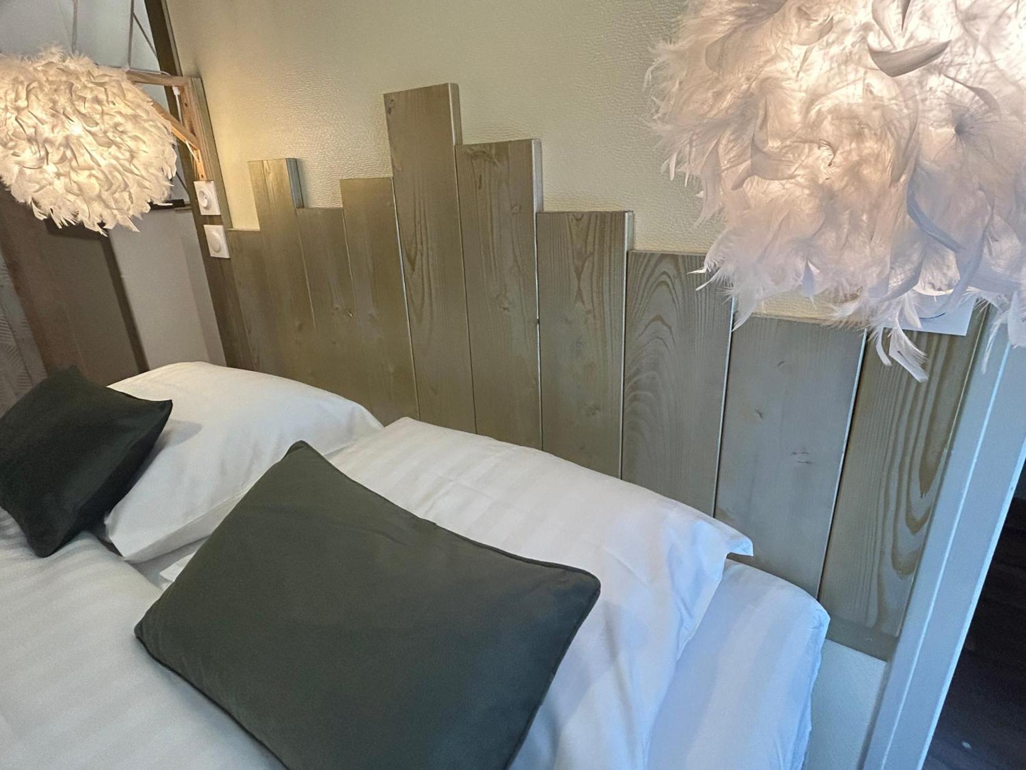 Demeure Du Vallon - Chambres D'Hotes De Charme Azerat Εξωτερικό φωτογραφία