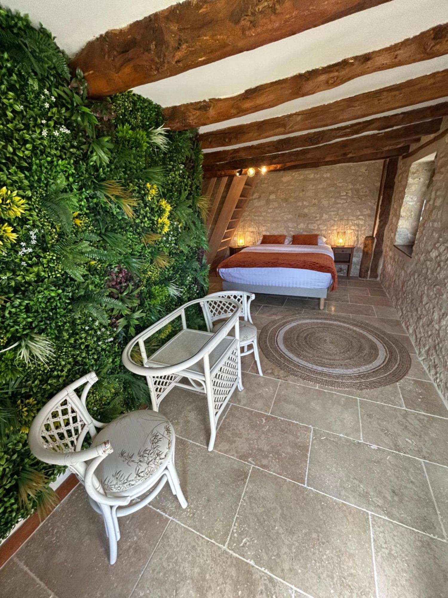 Demeure Du Vallon - Chambres D'Hotes De Charme Azerat Εξωτερικό φωτογραφία